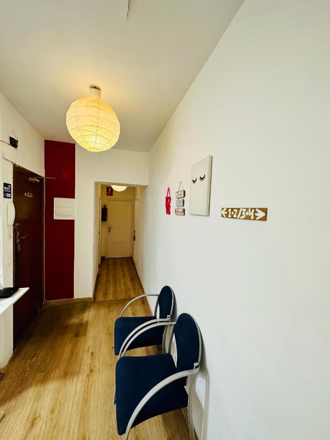 Punta Me Rooms Near The Gran Via Madrid Exterior photo